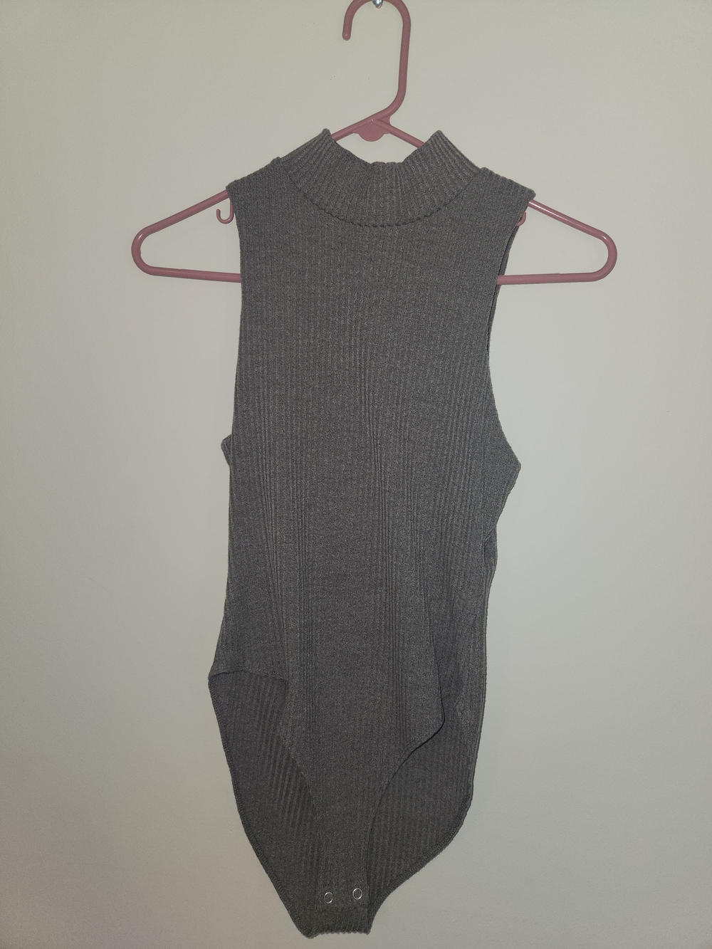 Forever 21 Charcoal Gray Sleeveless Mock Neck Ribbed Bodysuit